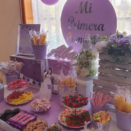 Decoración para Comuniones con Globos y chuches tanto para niños y niñas