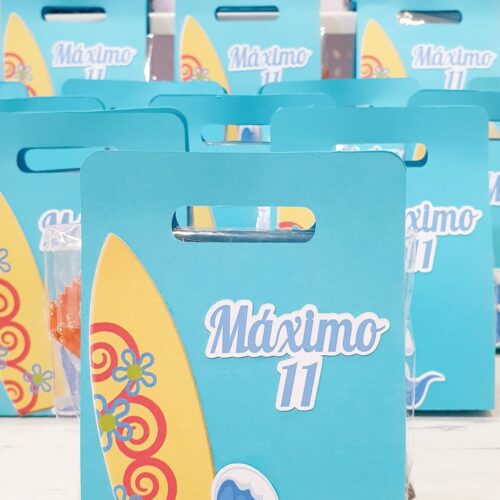cajas dulces con temática surfera